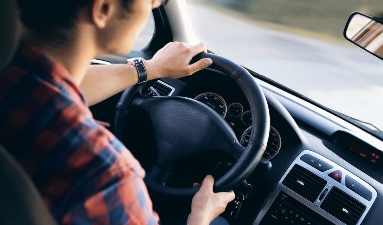 7 patarimai, kaip sumažinti išlaidas degalams