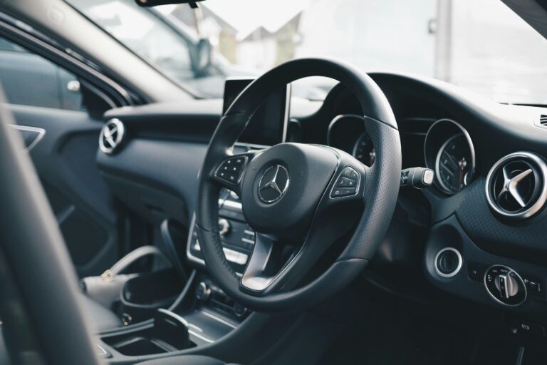 Tyrimas parodė, kokios spalvos automobilius renkasi lietuviai