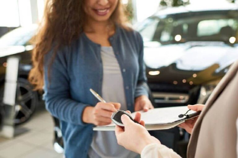 Pardaviau automobilį: kaip išregistruoti internetu?
