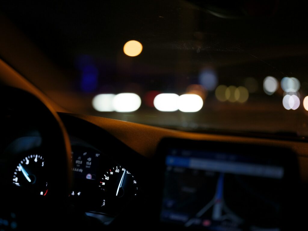 Kodėl tas pats PHEV modelis gali rodyti visiškai skirtingus degalų sąnaudų skaičius